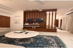Tranquil Retreat with Modern Comfort, Greater Noida