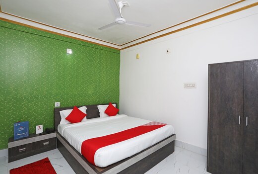 Hotel O Aradhya Residency