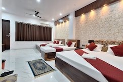 The Kashi Chapter, Varanasi