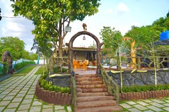 Gaikar Farm & Resort, Ulhasnagar