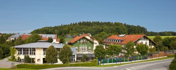 Best Western Premier Bayerischer Hof Miesbach - Tap to explore photos