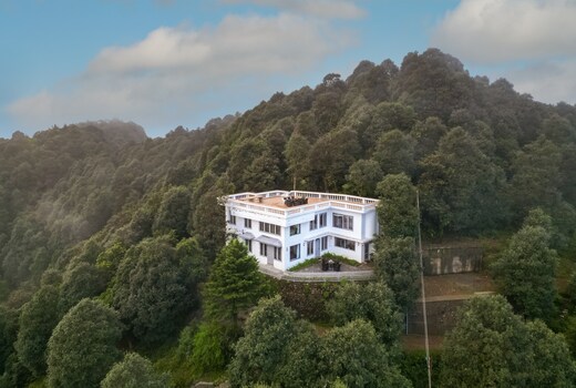 The Pink Magnolia 2 BHK LUXE Cottage