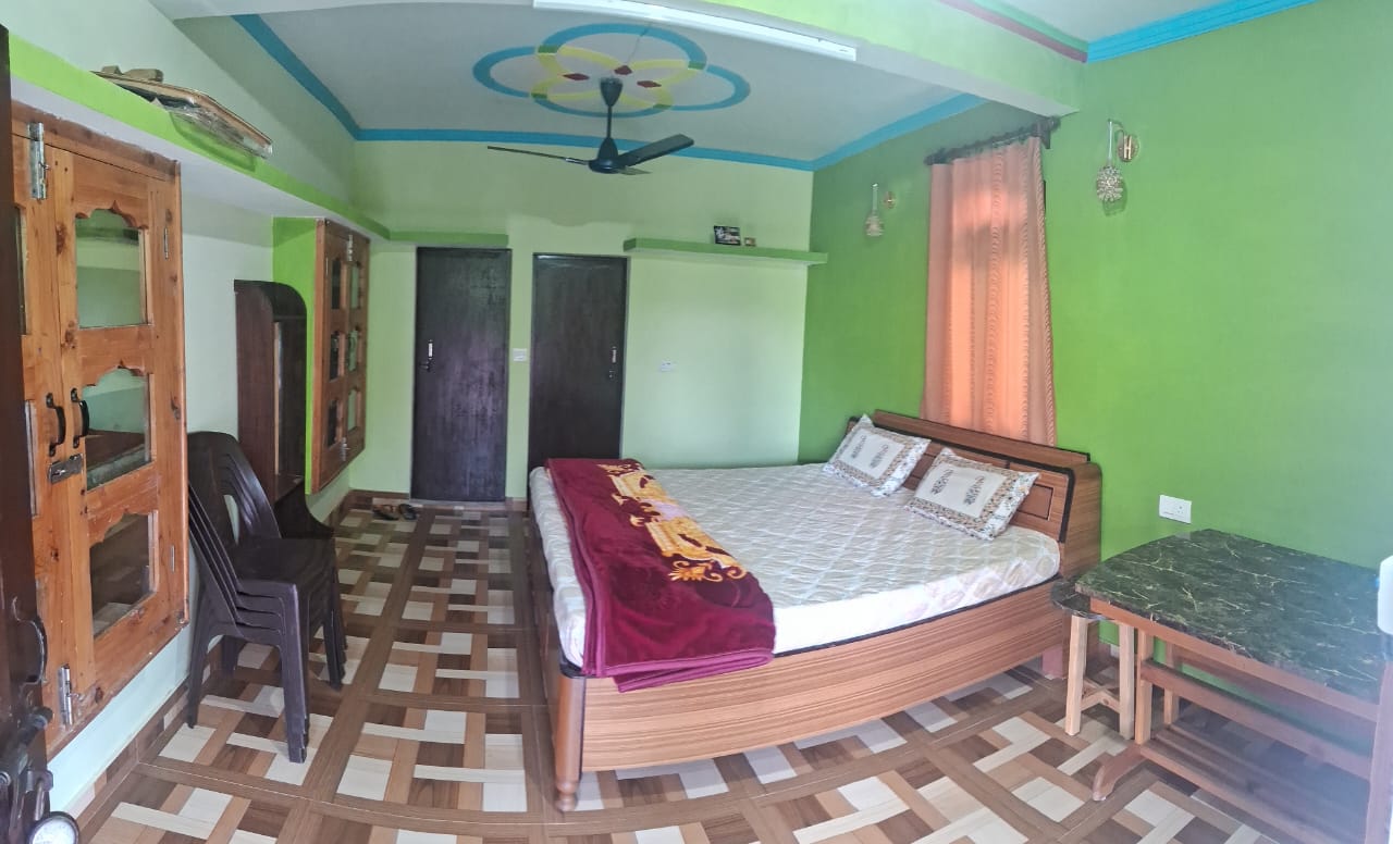 Maa kamla family Homestay - Tap to explore photos