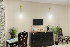 Mansi's Cozy Bnb with private balcony, Delhi