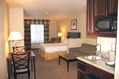 Holiday Inn Express Hotel & Suites Syracuse North Airport Area, Prince Edward