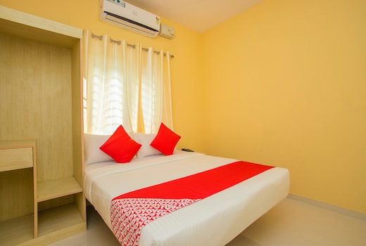 Hotel O Varcity Emerald Near Ragigudda Sri Prasanna Anjaneyaswamy Temple