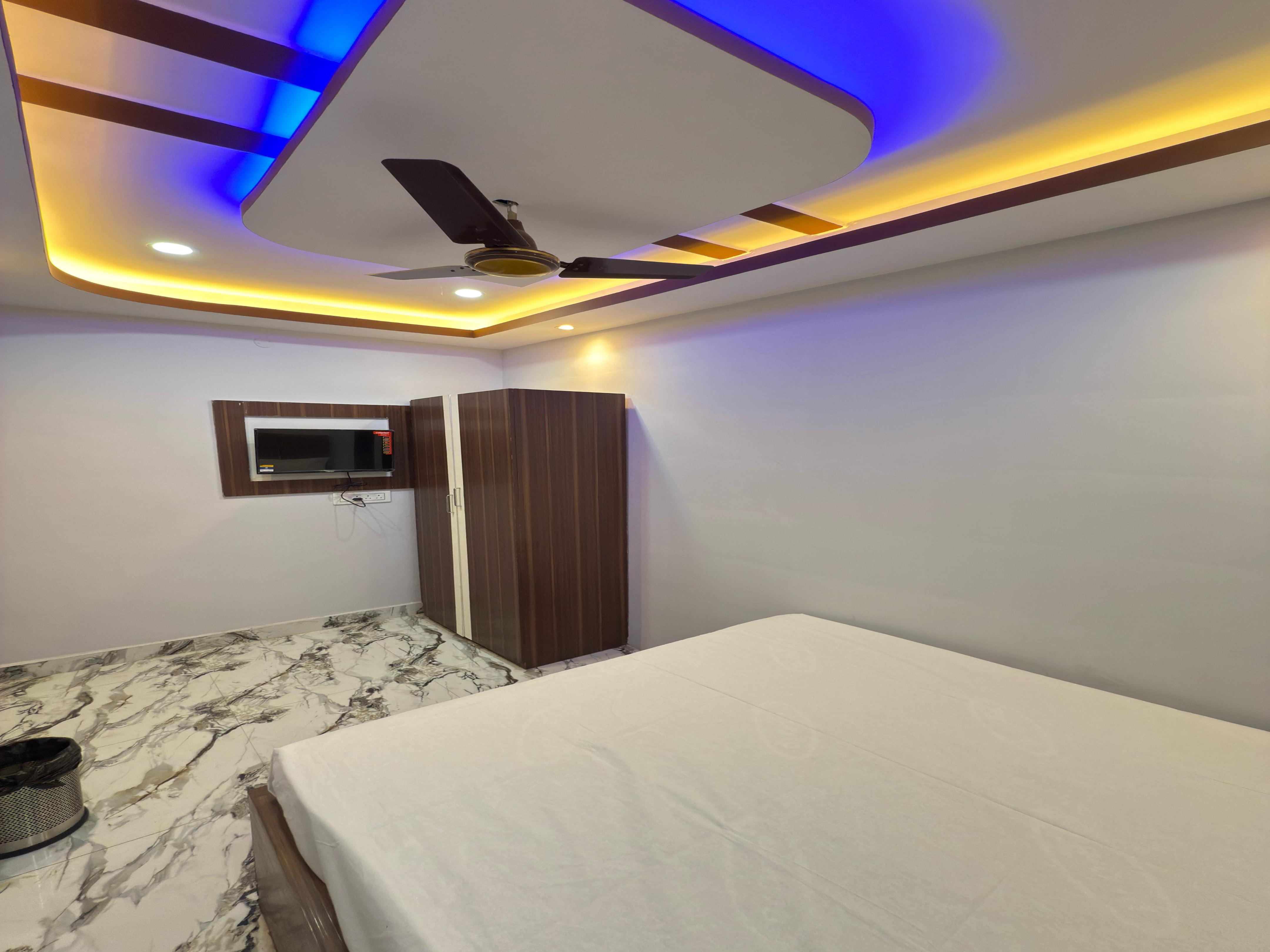 Paradise Guest House Kidderpore - Tap to explore photos
