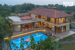 StayVista at Casa Frangipani, Alibaug