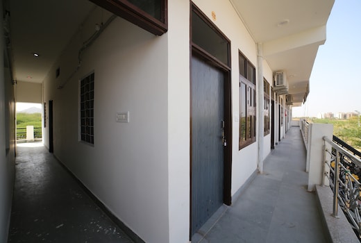 Hotel O Rawat