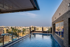 Ratan International, Pondicherry