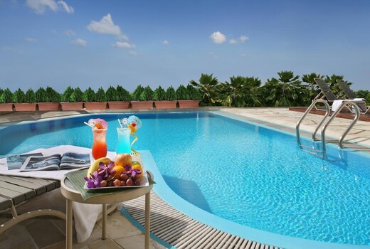 Quality Hotel Marlow Singapore Price Address Reviews