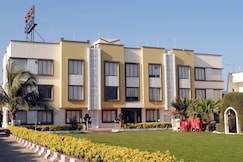 SAFARI HOTEL & RESORT-BY SOMSANIDHYA RESORT, Somnath