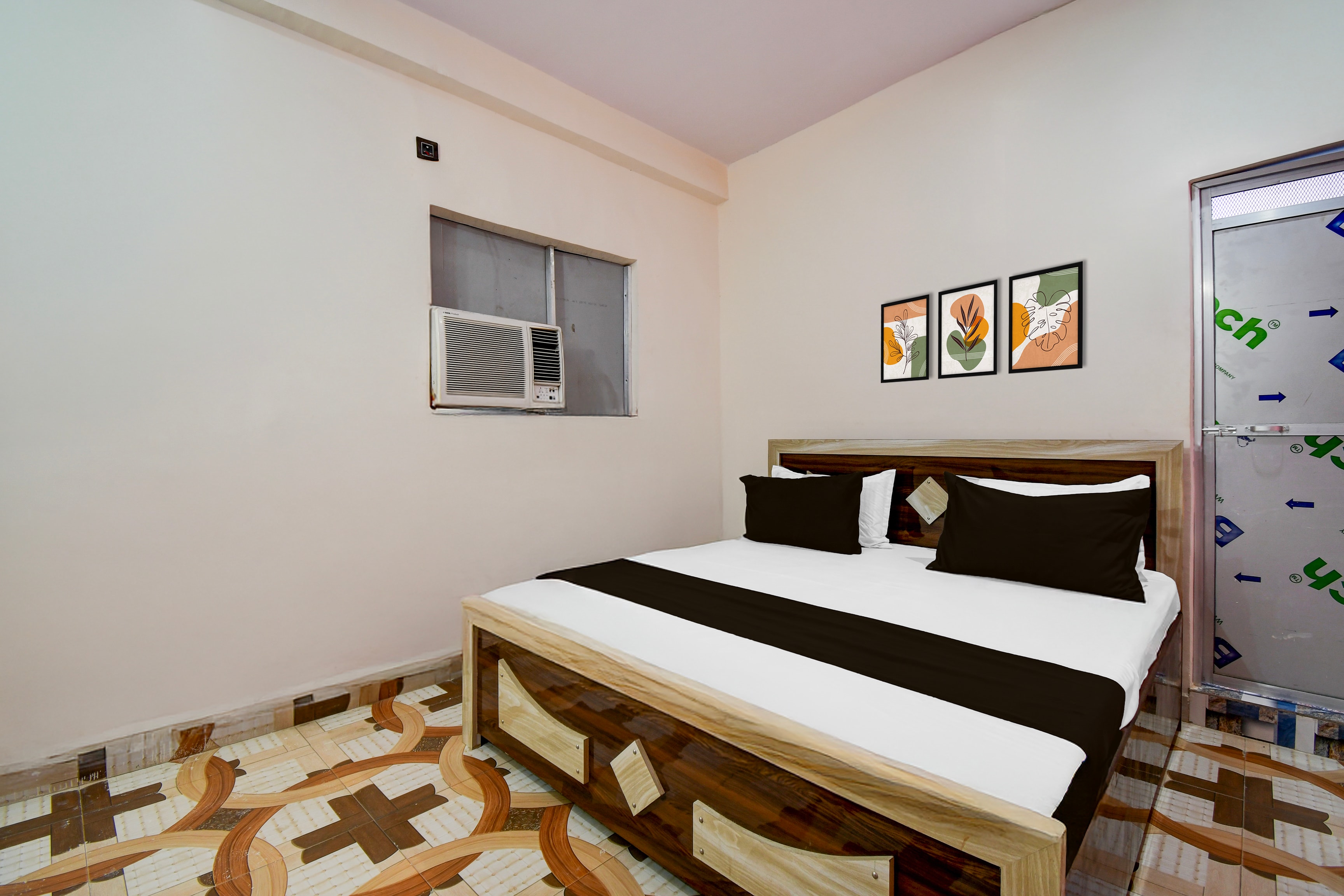 Hotel O Vimleshwar Hotel & Restaurant - Tap to explore photos