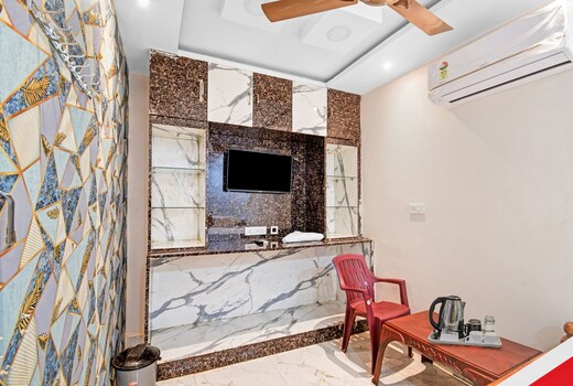 HOTEL O GRAND MAMATA RESIDENCY