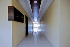 Hotel White House, Karjat