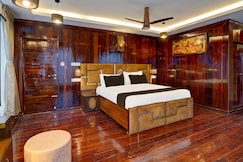 Super Townhouse NK Vivanta Luxury Rooms, Chennai