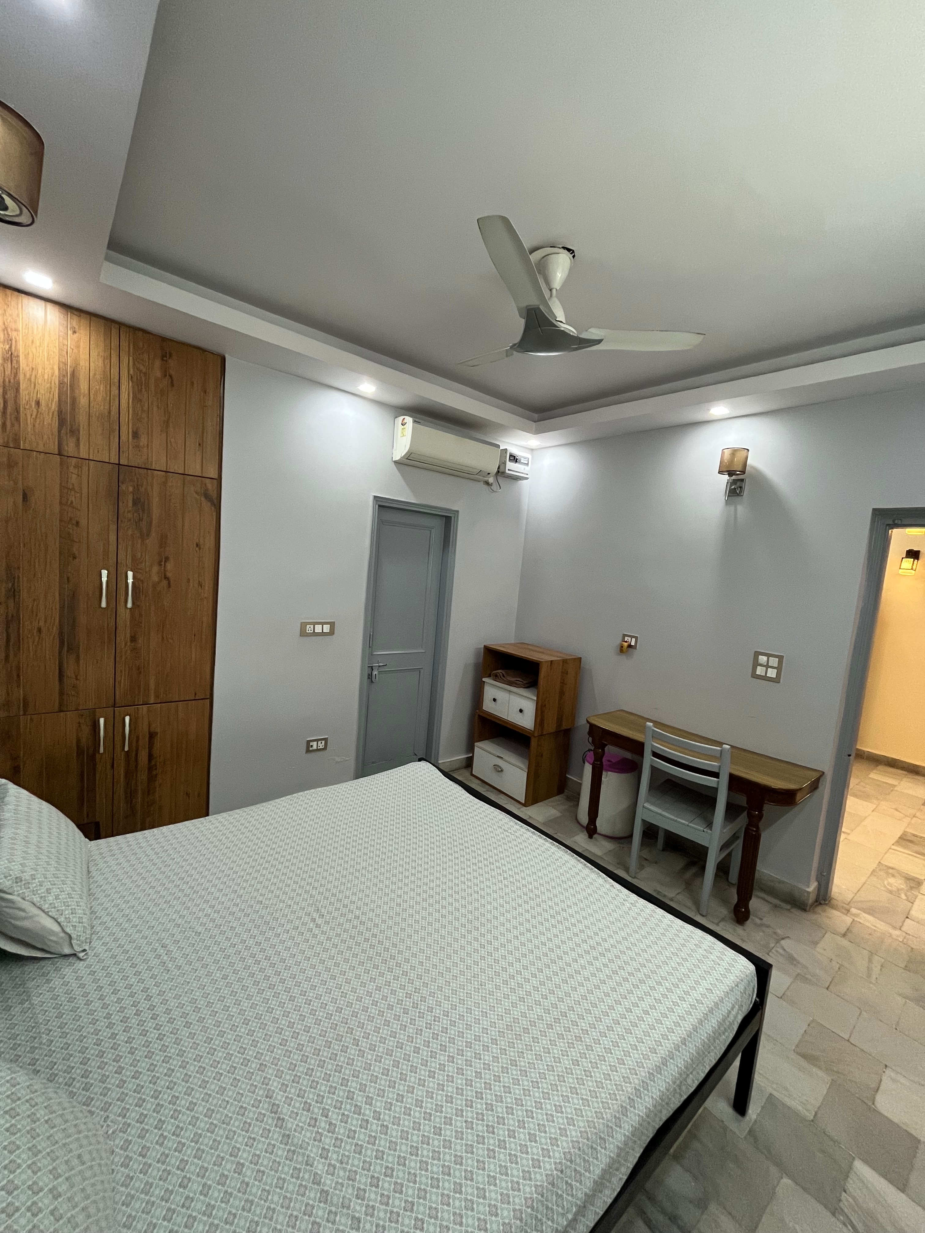 Heritage 2BHK Gurudwara View Metro 5 mins - Tap to explore photos