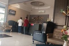 Golden star Pattaya By Revnottel, Pattaya