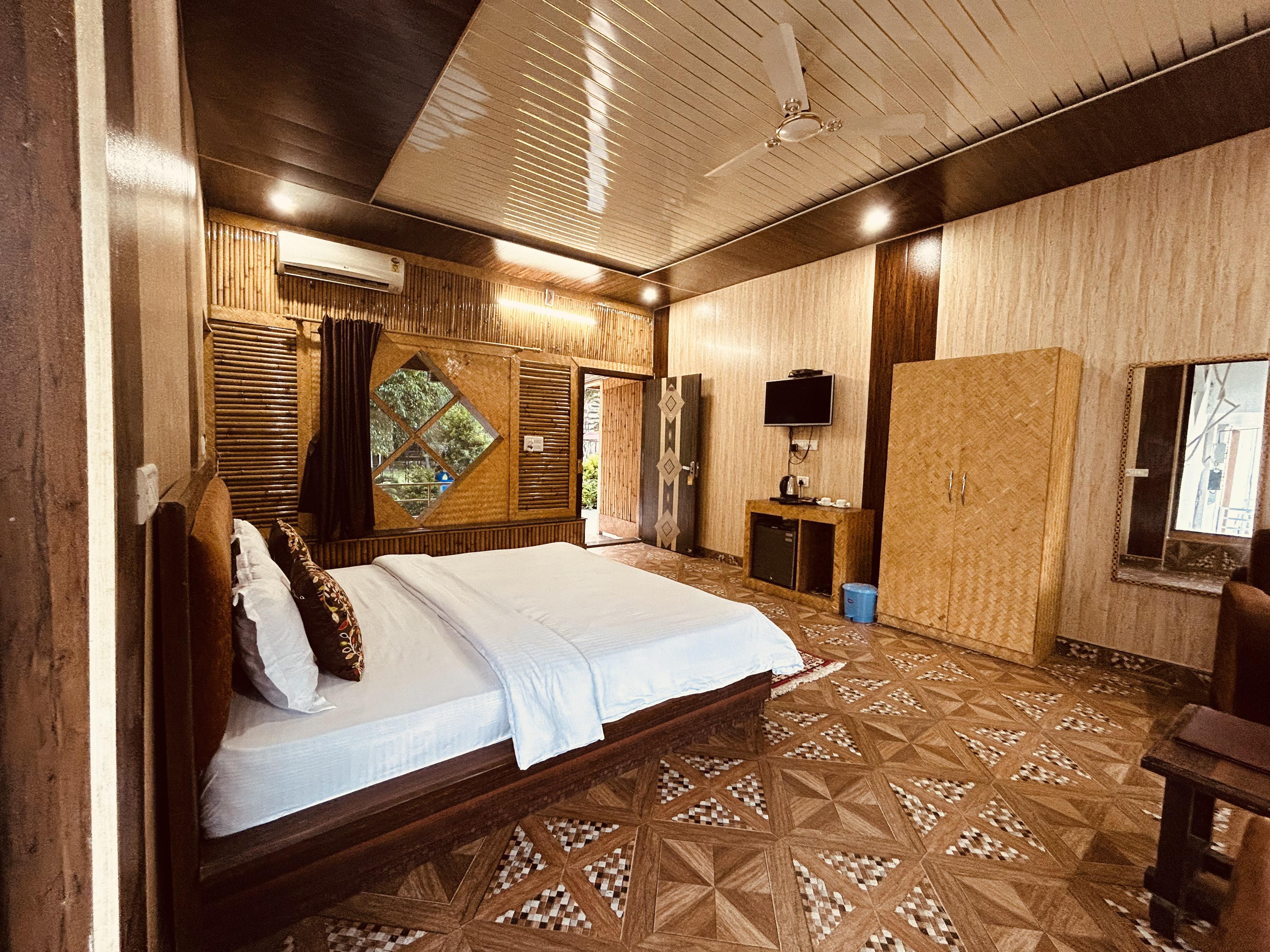 Samrat Hotel & Resort - Tap to explore photos