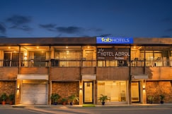 FabHotel Abrol Suites, Mumbai