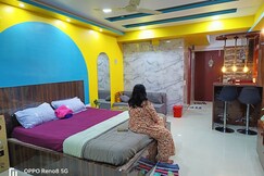 1RK Poolside Studio 15 min Airport CC2, Kolkata