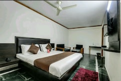 Hotel Sunshine, Mehsana