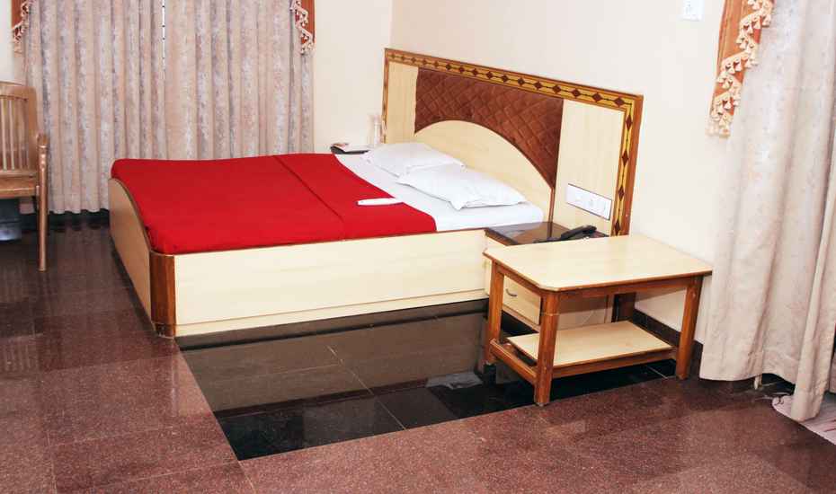 Oyo Rooms In Near Sai Baba Temple Shirdi Book Near Sai