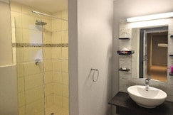 Swakopmund Plaza Hotel, Khorixas