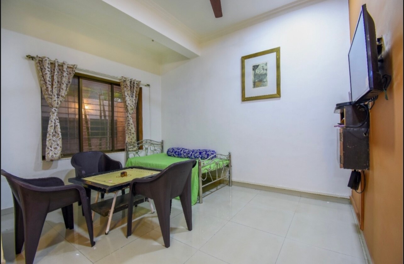 LAUGHTALE VILLA 4bhk Private Swimming pool - Tap to explore photos