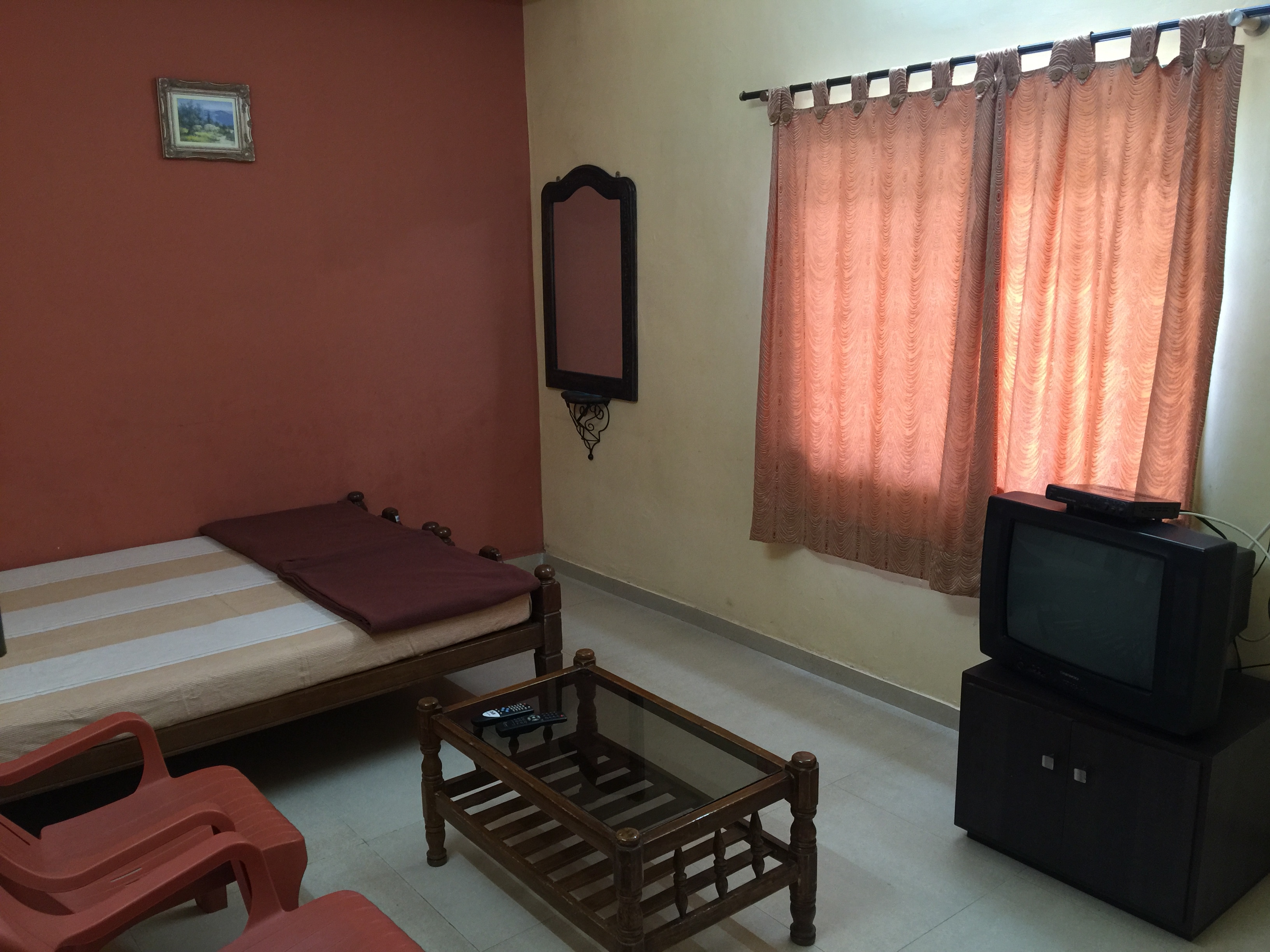 MOHINIRAJ GUEST HOUSE - Tap to explore photos