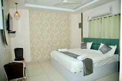 Hotel Vistaara Grand, Guntur
