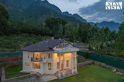 StayVista at Palais Vienna, Srinagar