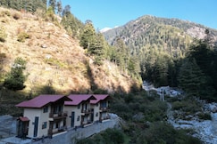 Riverdale Cottage and Cafe, Jibhi