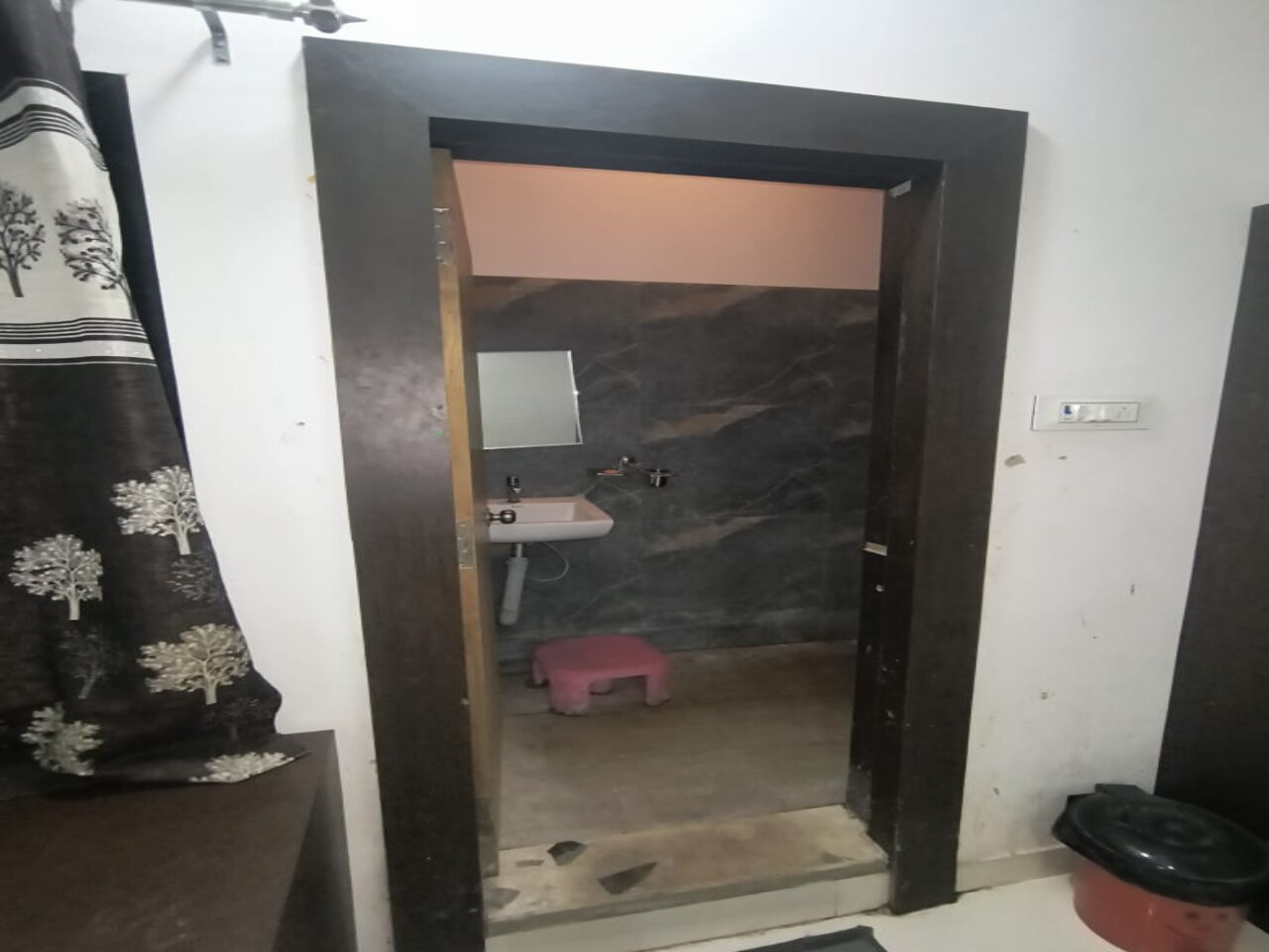 Hotel Vishranti 4