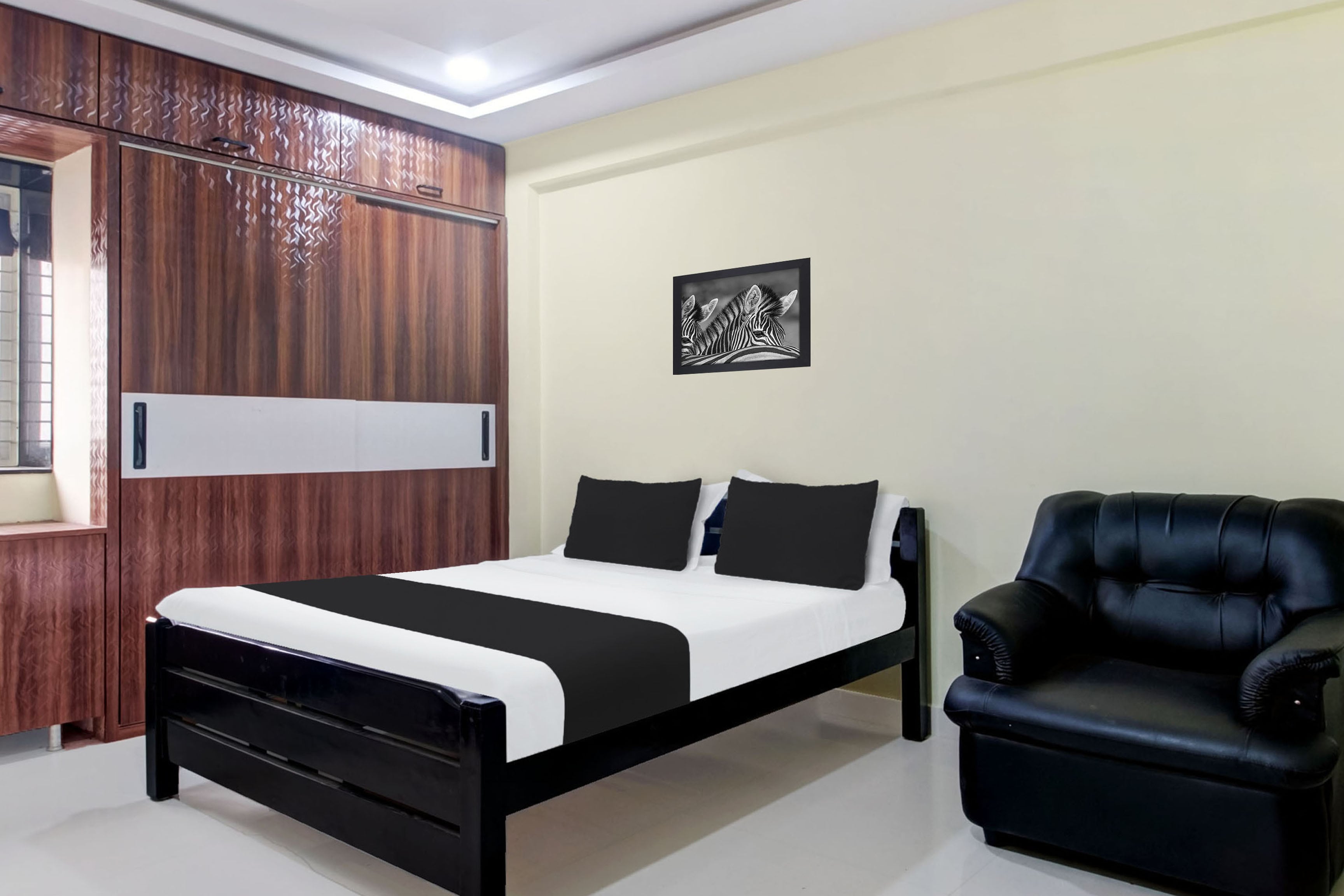 Super Hotel O Murali Nagar Near NAD Junction - Tap to explore photos