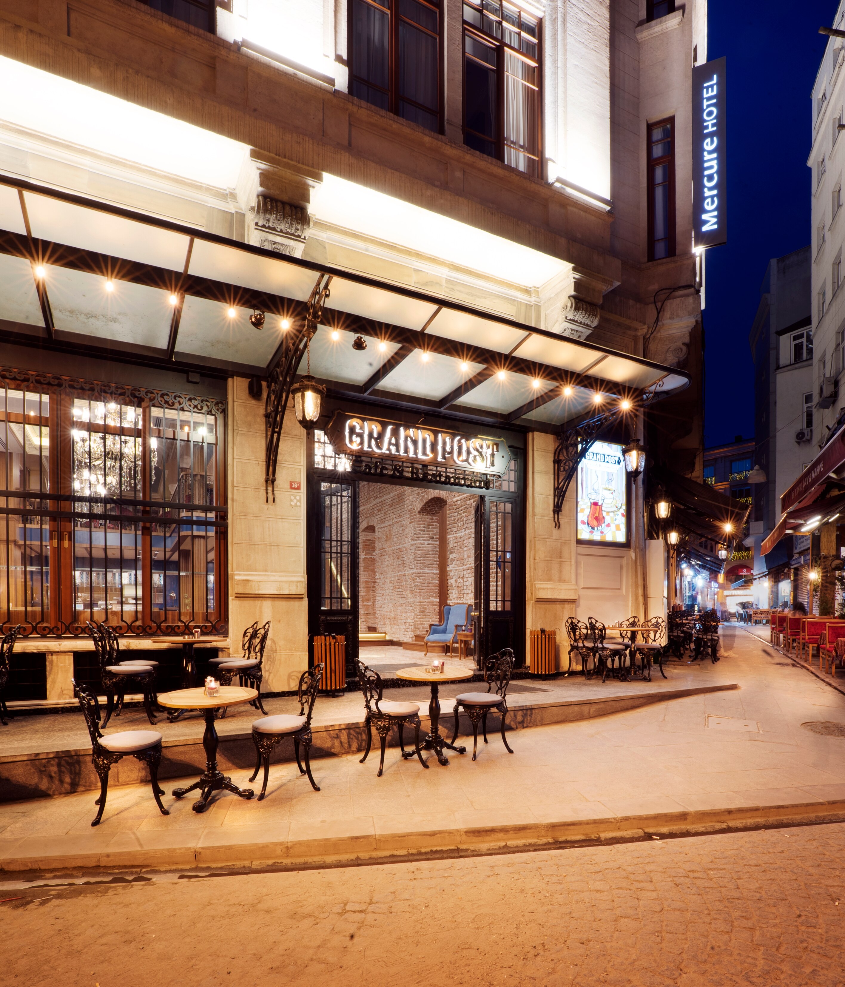 Mercure Istanbul Sirkeci - Tap to explore photos