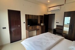 Sunbird Stays, Lucknow