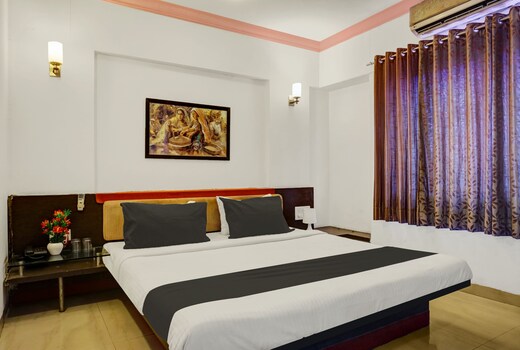 Hotel O Ajinkya Executive