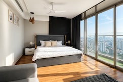 Skyhigh | 16th floor| Infinity Pool, Gurgaon