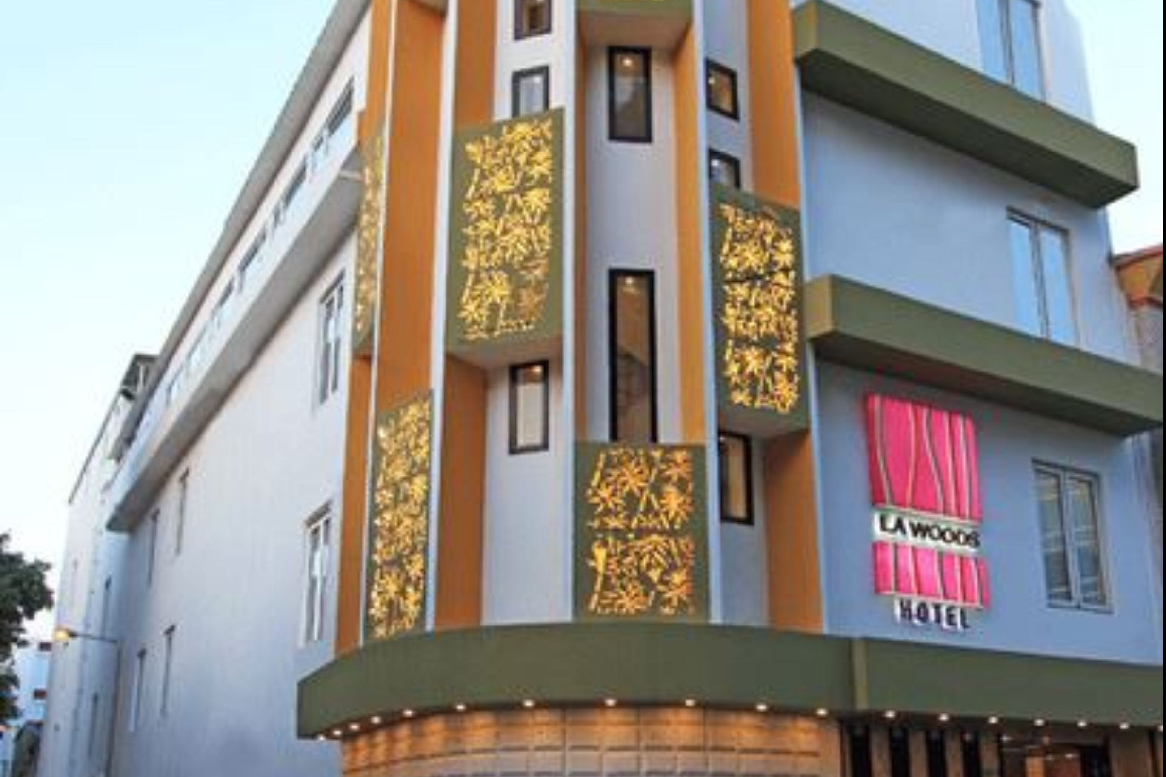 La Woods Hotel 1km From Us Consulate Chennai Chennai Hotel Free Cancellation Price Address Reviews