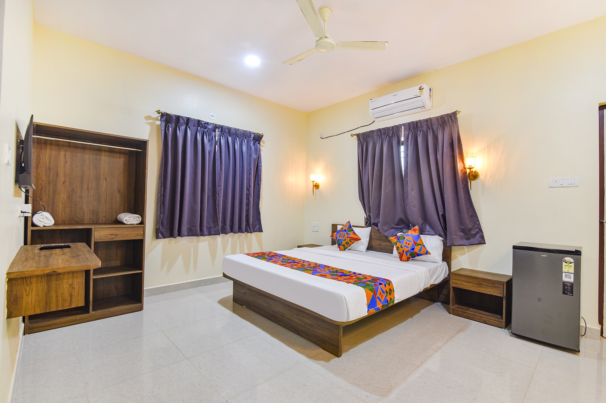 Fabhotel Baga Tulip - 500M From Baga Beach - Tap to explore photos