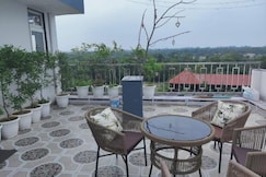 Gurgaon 21 Tonic & Twinkle, Gurgaon