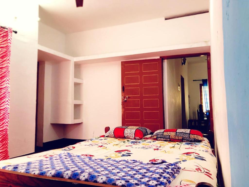 Kuruva Holiday Home - Tap to explore photos