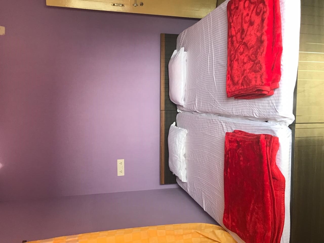 Hotel Mahaveer Service Apartment - Tap to explore photos