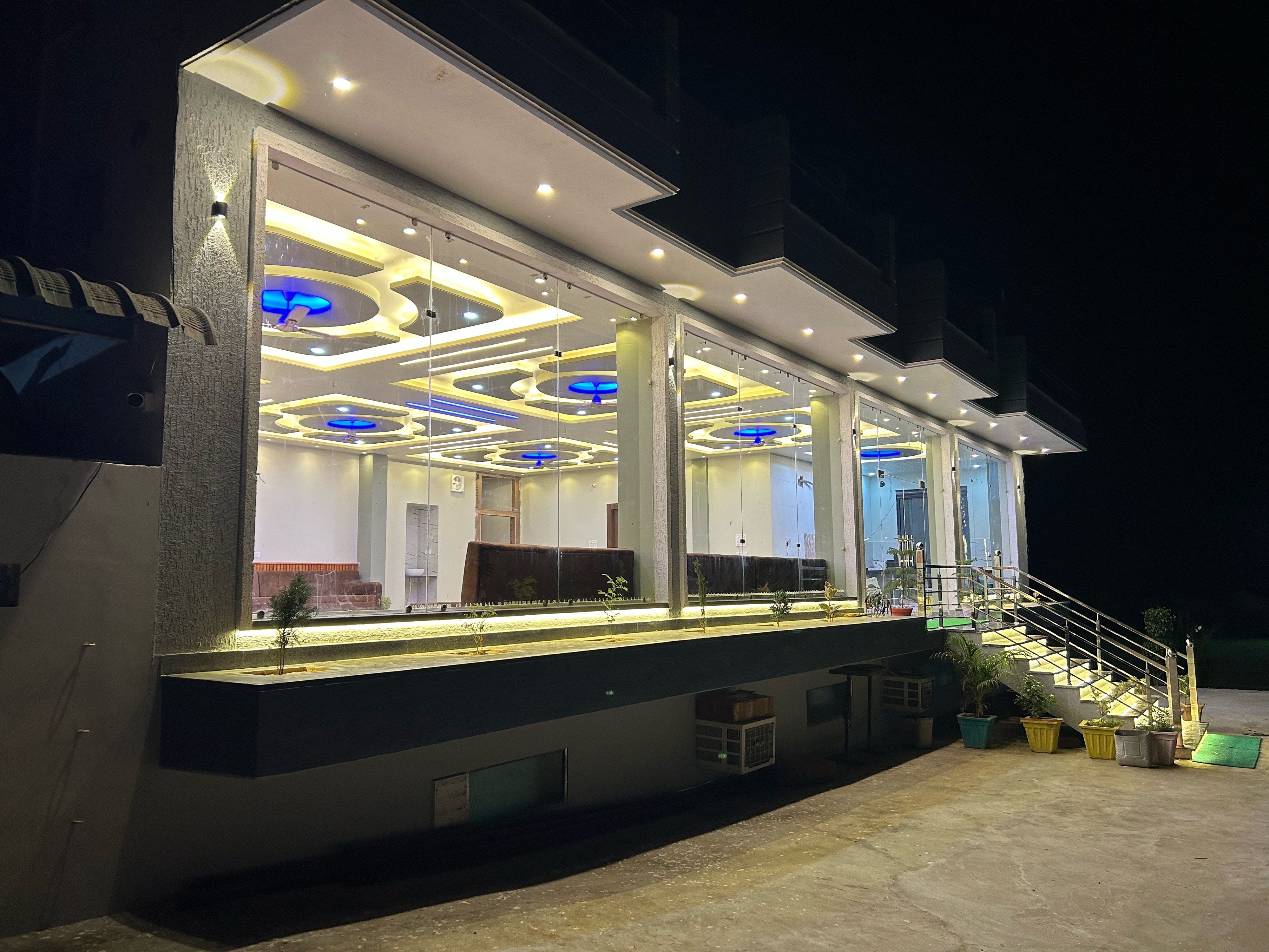 Chandlai Resort - Tap to explore photos