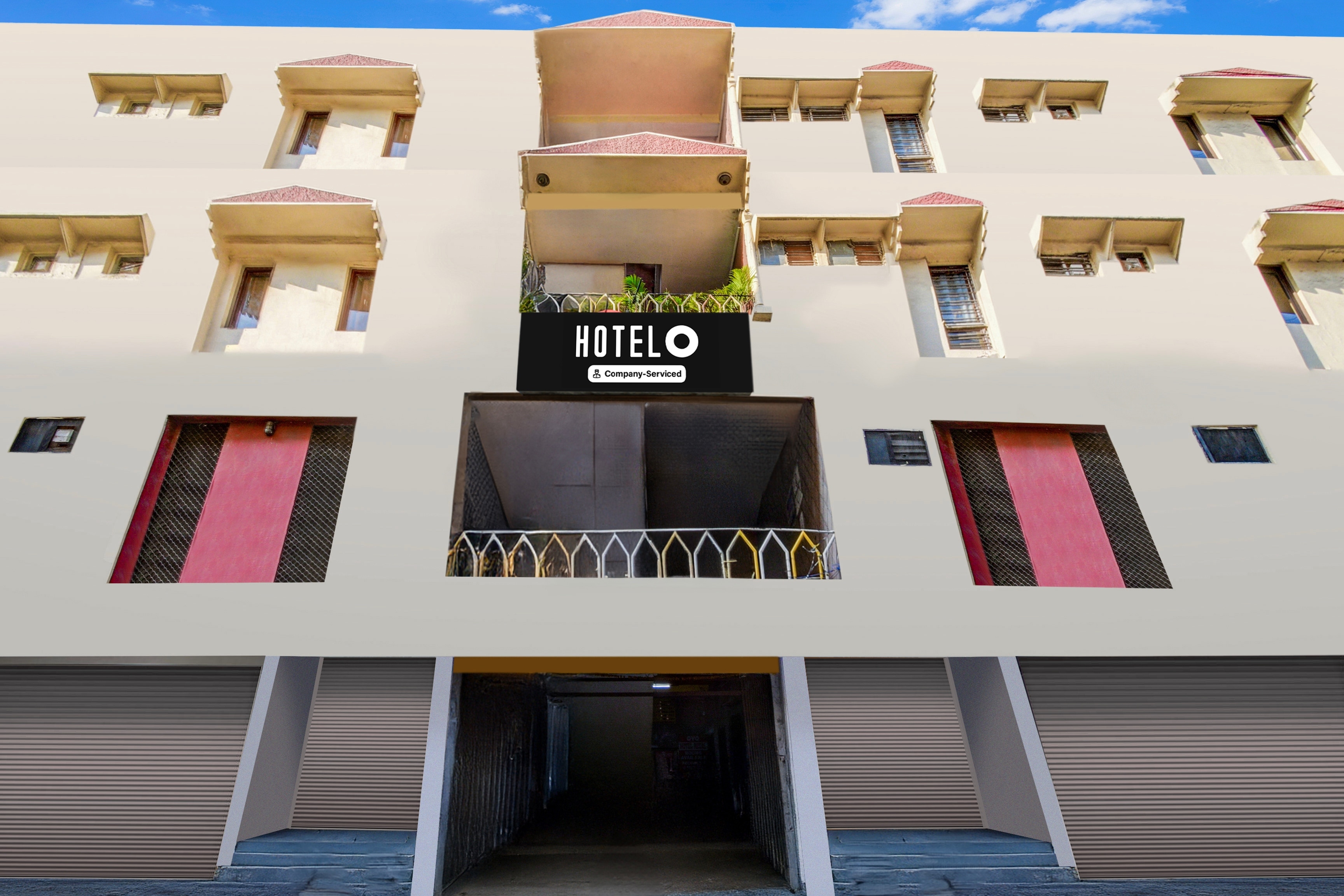 Super Hotel O Paradise Circle - Tap to explore photos