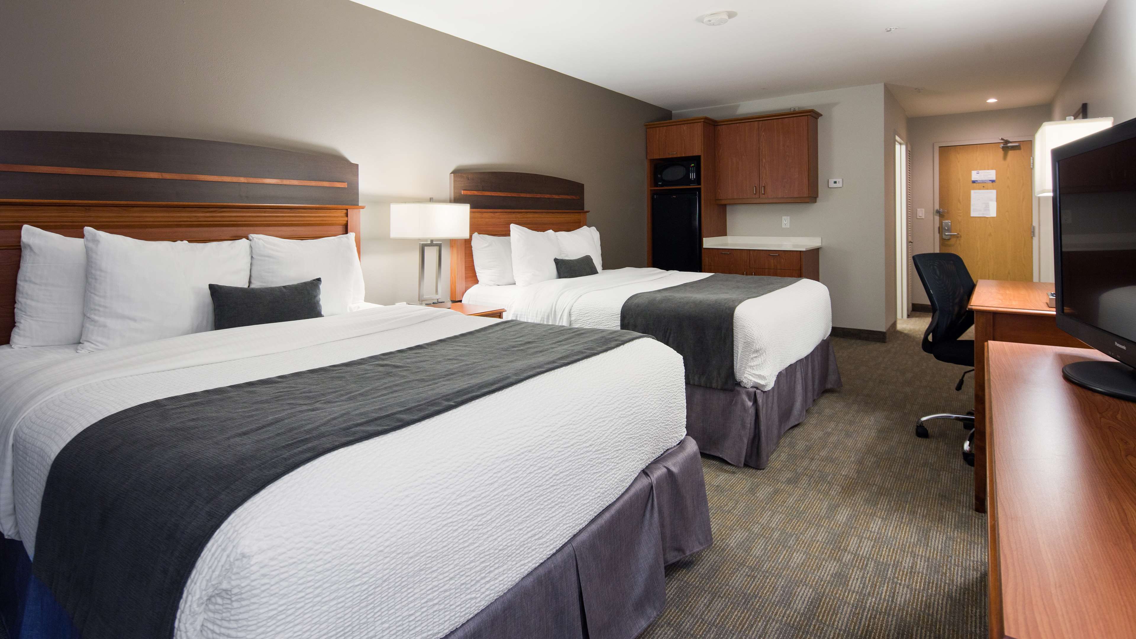 Best Western Plus Moncton - Tap to explore photos