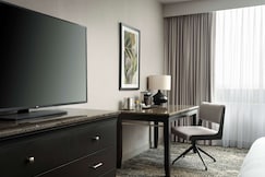 Hotel Fera Anaheim, a DoubleTree by Hilton, Orange