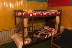 Country Roads Garden Villa & Restaurant, Pune