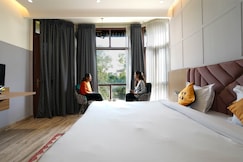 Hide-In Hostel, Delhi